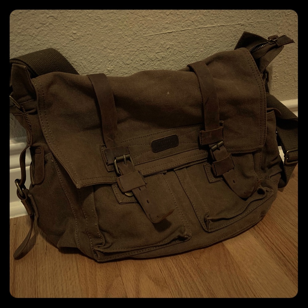 Brown canvas messenger bag